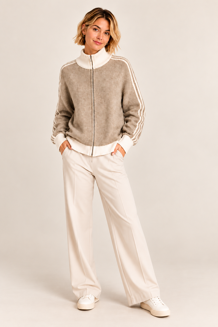 Mila Strickjacke Damen mit Reißverschluss &amp; Stehkragen – Beige